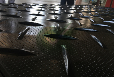 HDPE plastic road mat 2×8 for Lawns protection